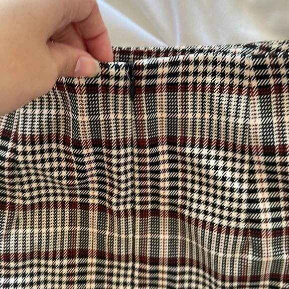 H&M Plaid Mini Skirt - Picture 3 of 4